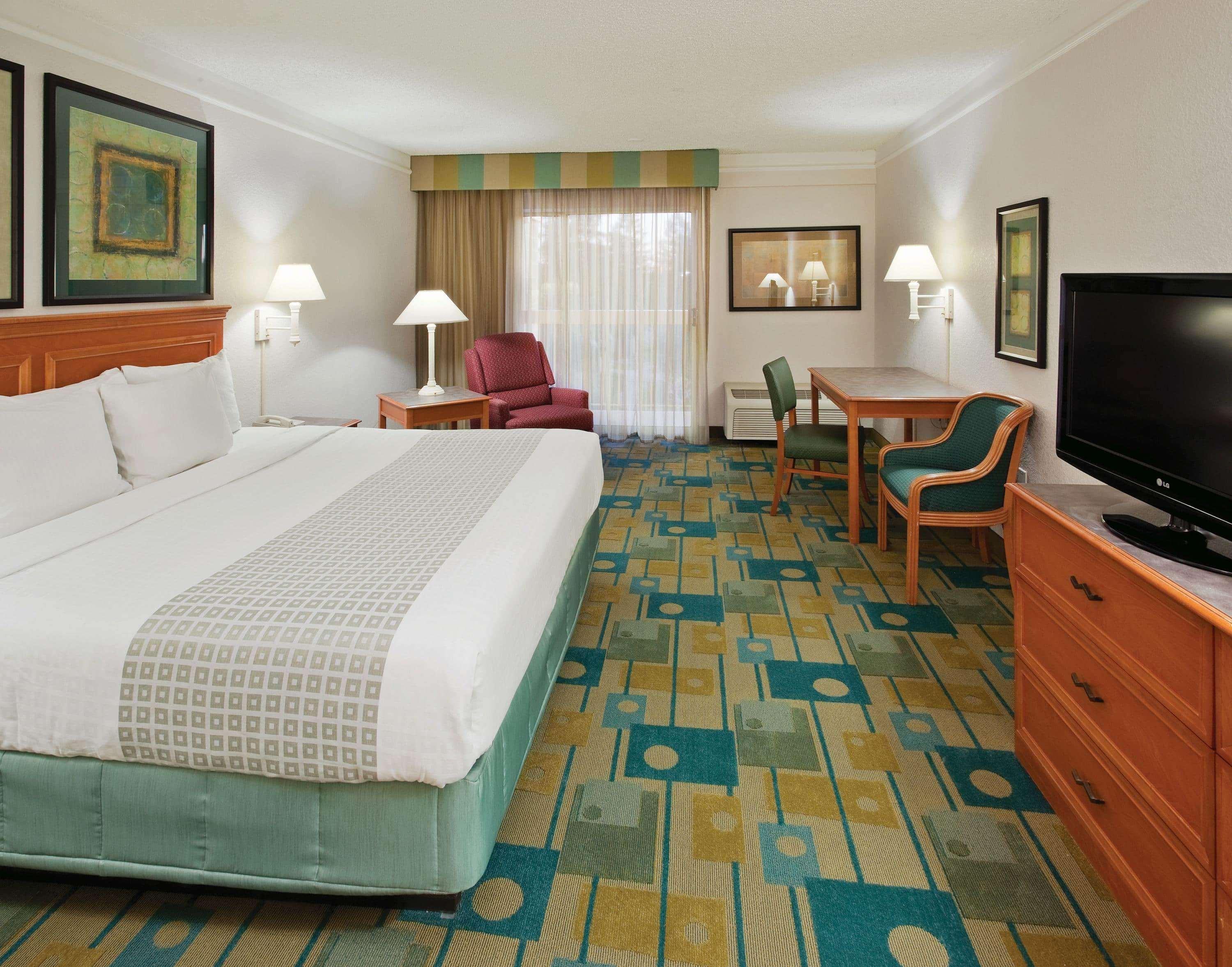 La Quinta By Wyndham Phoenix West Hotel