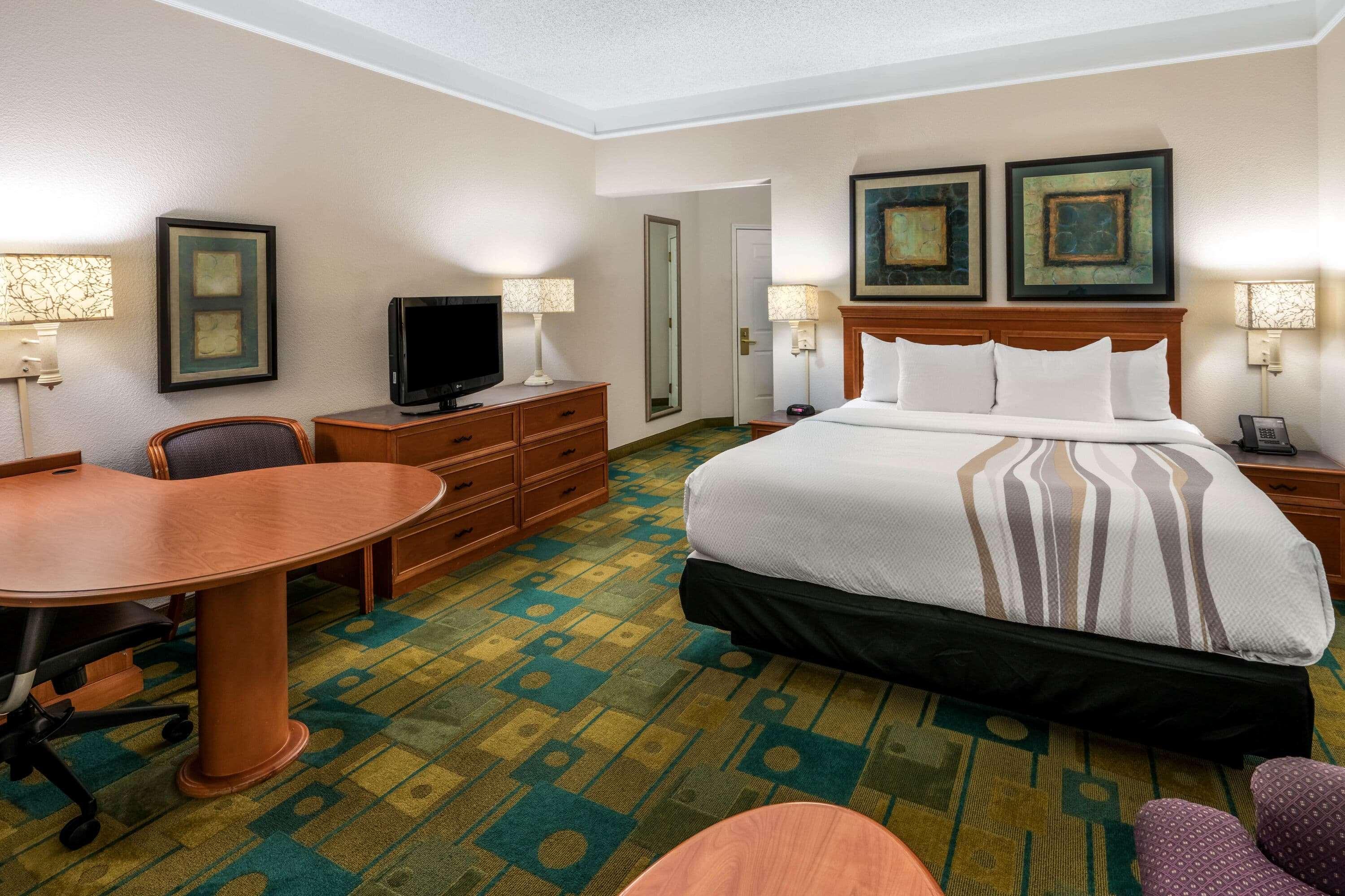 La Quinta By Wyndham Phoenix West Hotel 3*